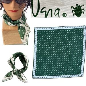 🐞✅ V Pattern Vera Neumann Vintage Silk Green & White Square Scarf White Border